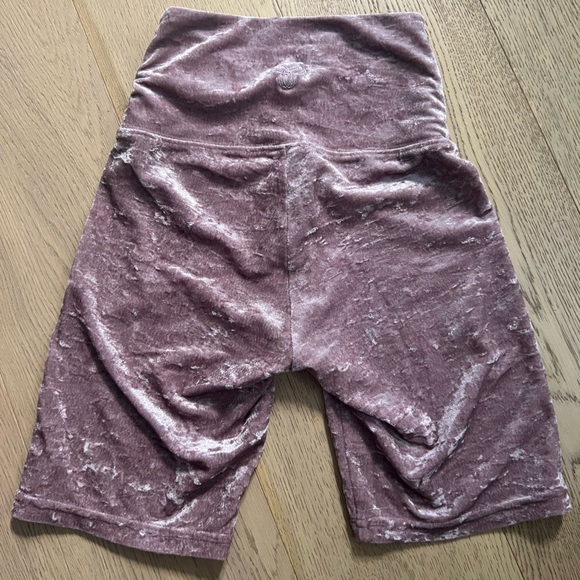 TNA Atmosphere Velvet Short 7” XXS - Picture 3 of 5